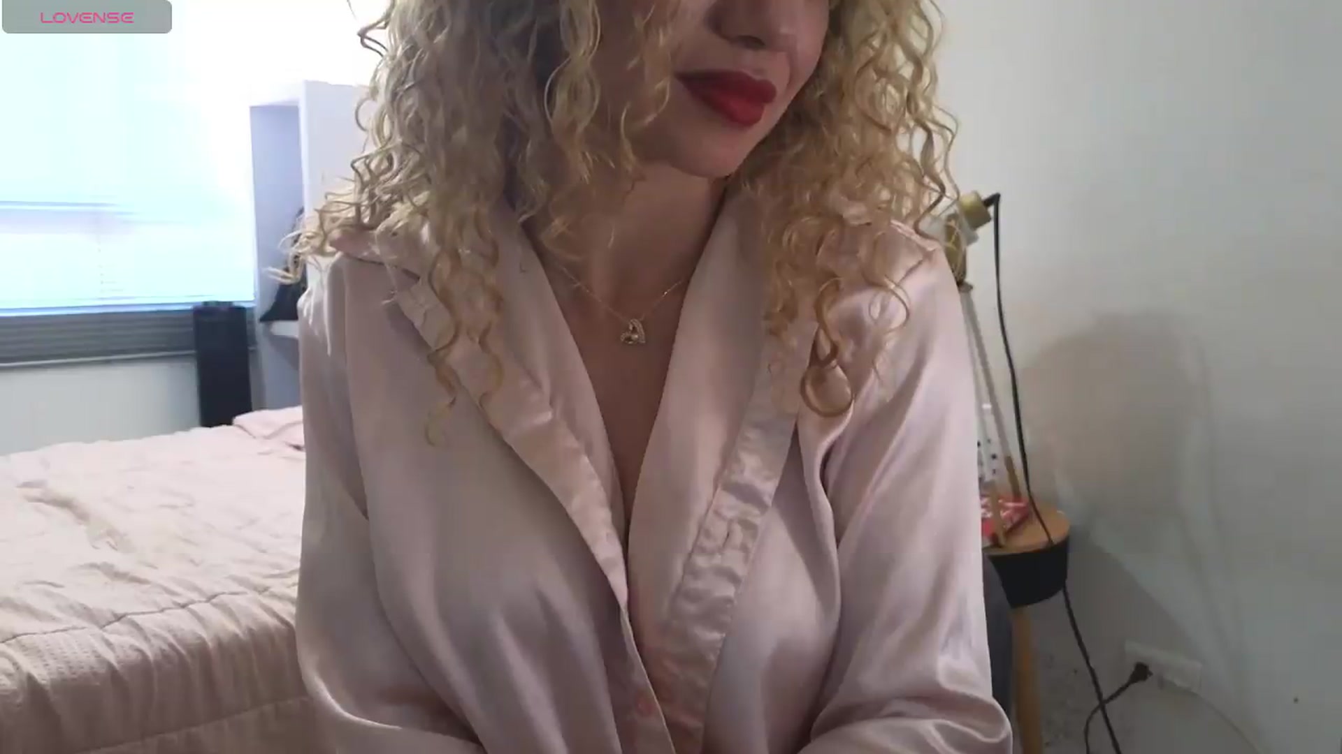 Gallery image thumbnail from Beauty_online's myfreecams stream on, 06/11/2026, 18:23 image 11 of 20