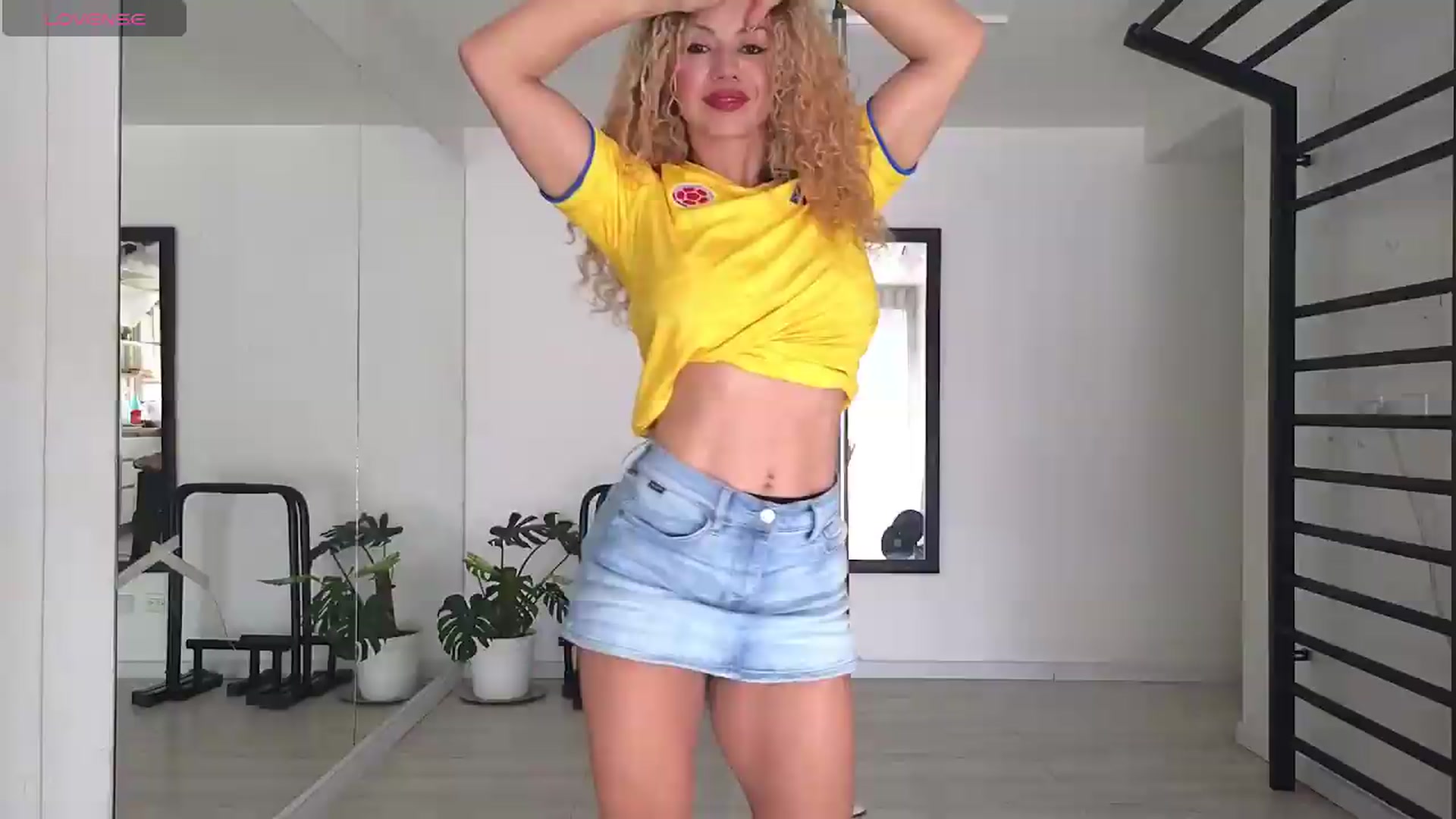 Gallery image thumbnail from Beauty_online's myfreecams stream on, 06/23/2026, 22:07 image 1 of 20