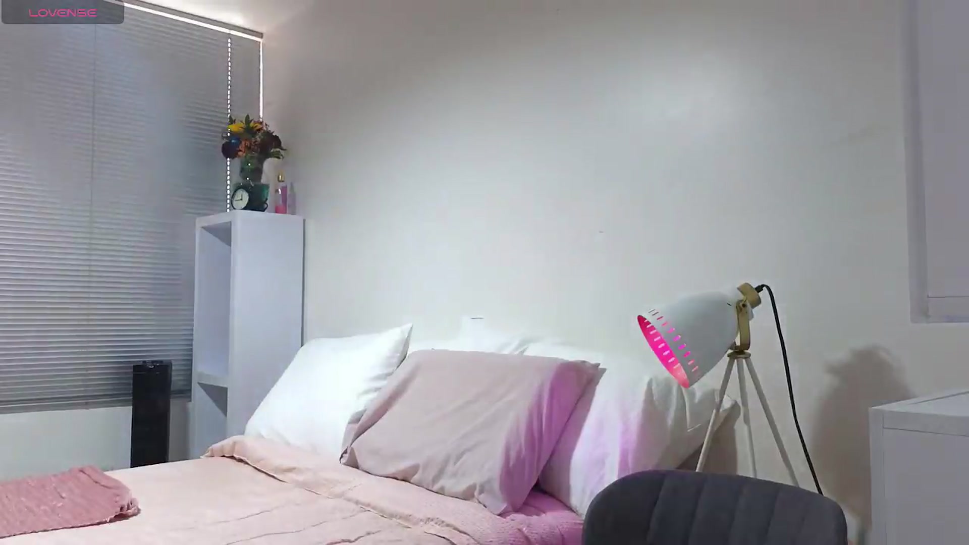 Gallery image thumbnail from Beauty_online's myfreecams stream on, 07/10/2026, 17:33 image 11 of 20