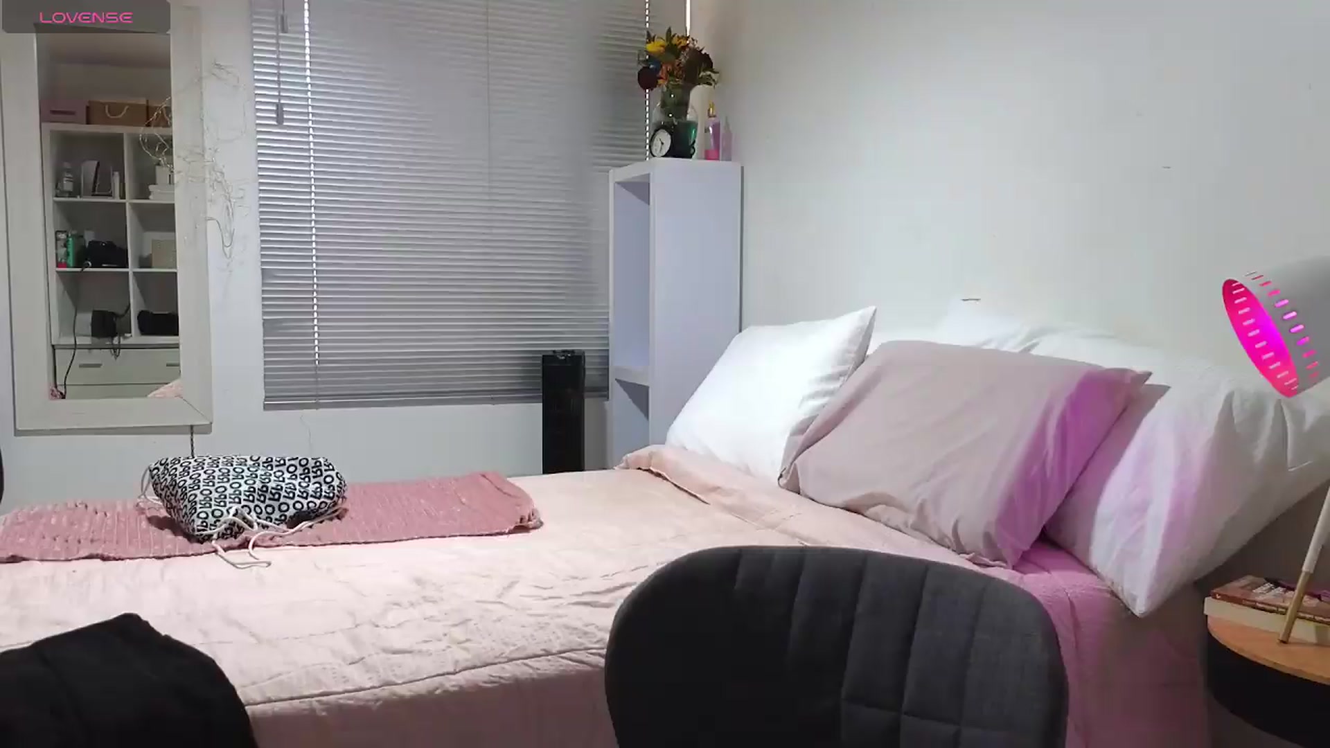 Gallery image thumbnail from Beauty_online's myfreecams stream on, 07/10/2026, 18:50 image 12 of 20