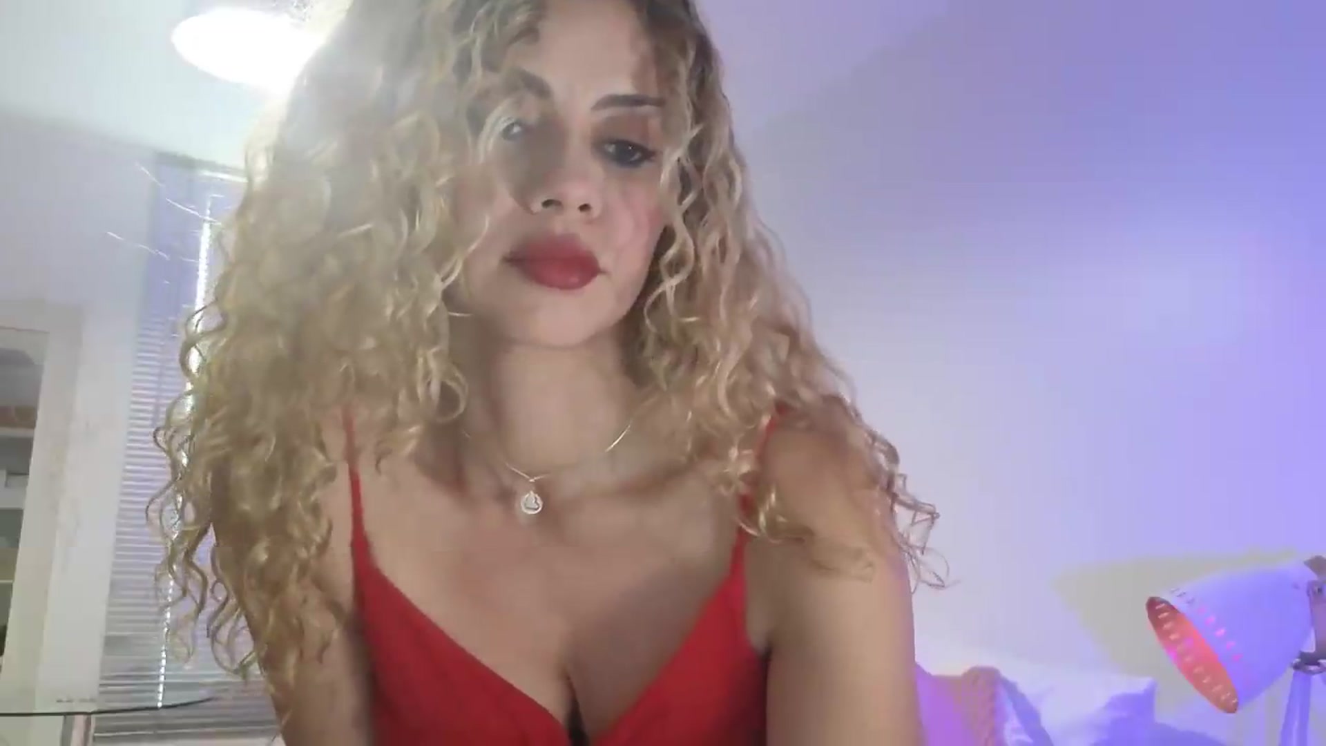 Gallery image thumbnail from Beauty_online's myfreecams stream on, 07/16/2026, 21:20 image 4 of 20