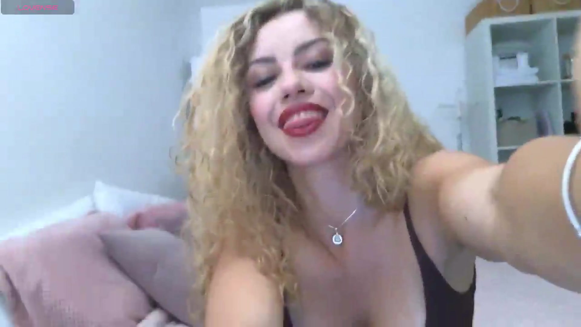 Gallery image thumbnail from Beauty_online's myfreecams stream on, 07/17/2026, 16:33 image 12 of 20