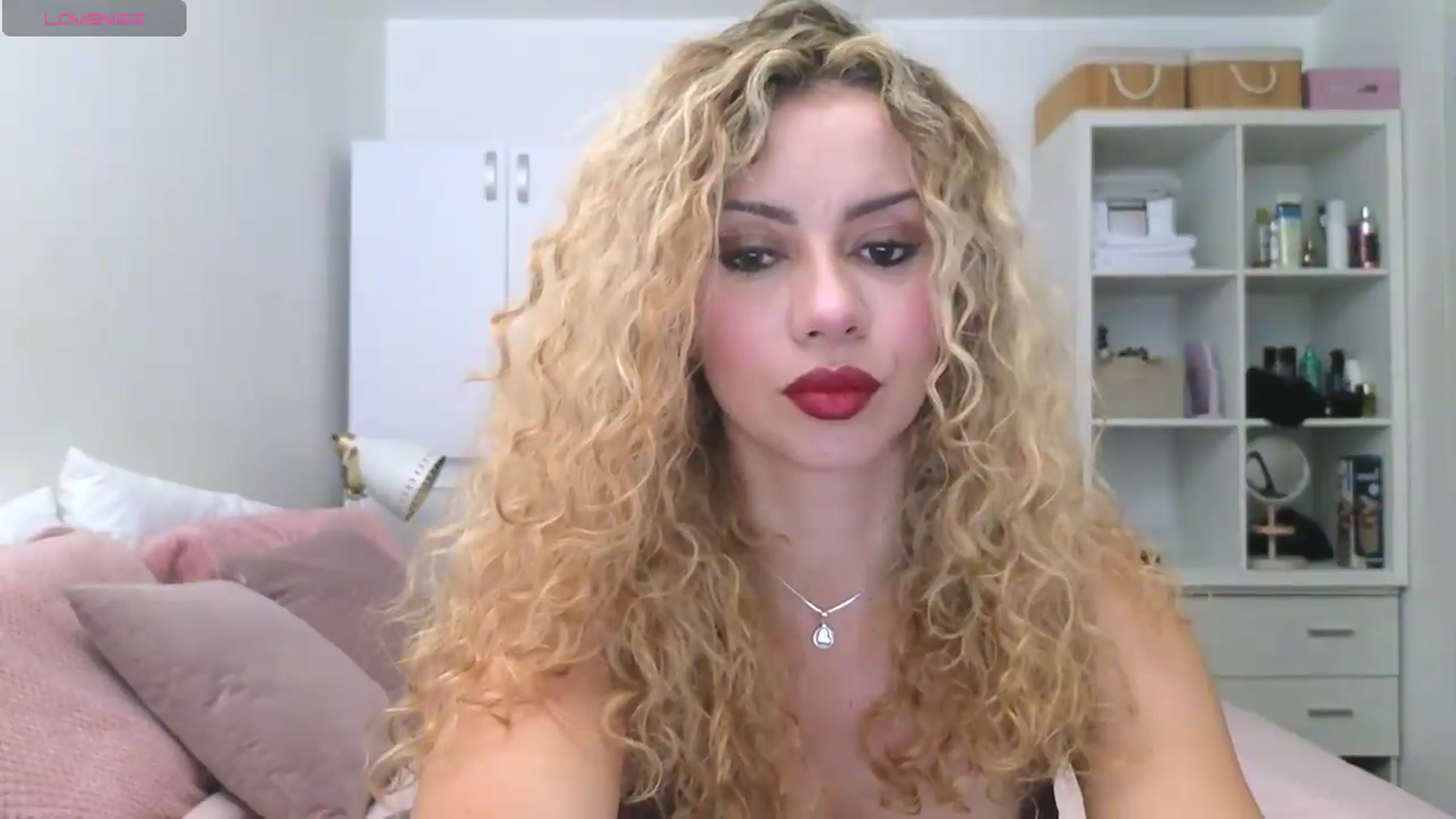 Gallery image thumbnail from Beauty_online's myfreecams stream on, 07/17/2026, 16:33 image 7 of 20