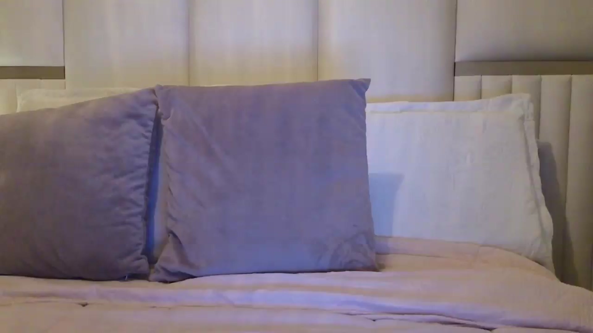 Gallery image thumbnail from Beauty_online's myfreecams stream on, 09/17/2026, 04:13 image 19 of 20