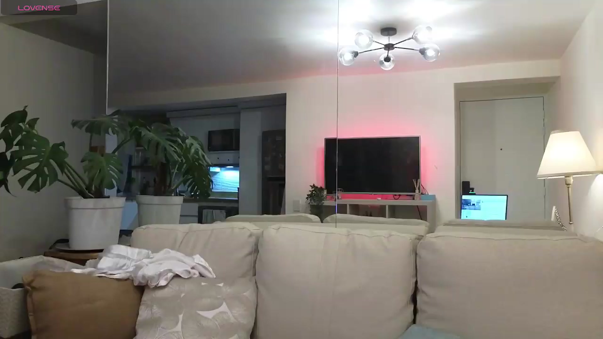 Gallery image thumbnail from Beauty_online's myfreecams stream on, 09/19/2026, 23:36 image 4 of 20