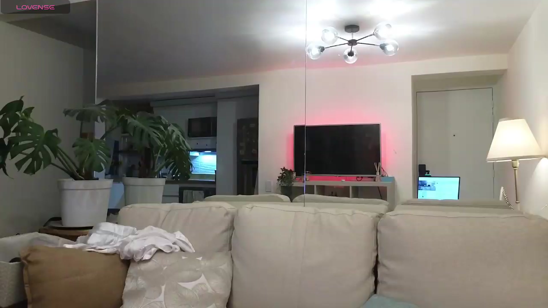 Gallery image thumbnail from Beauty_online's myfreecams stream on, 09/19/2026, 23:36 image 5 of 20