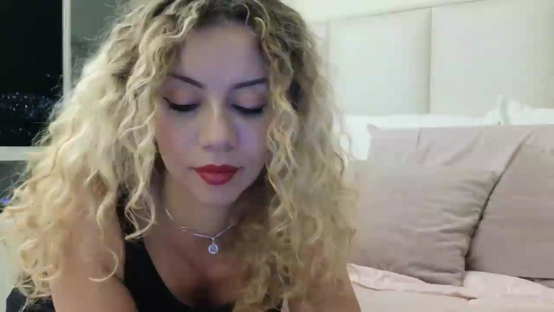 Gallery image thumbnail from Beauty_online's myfreecams stream on, 09/21/2026, 24:55 image 4 of 20