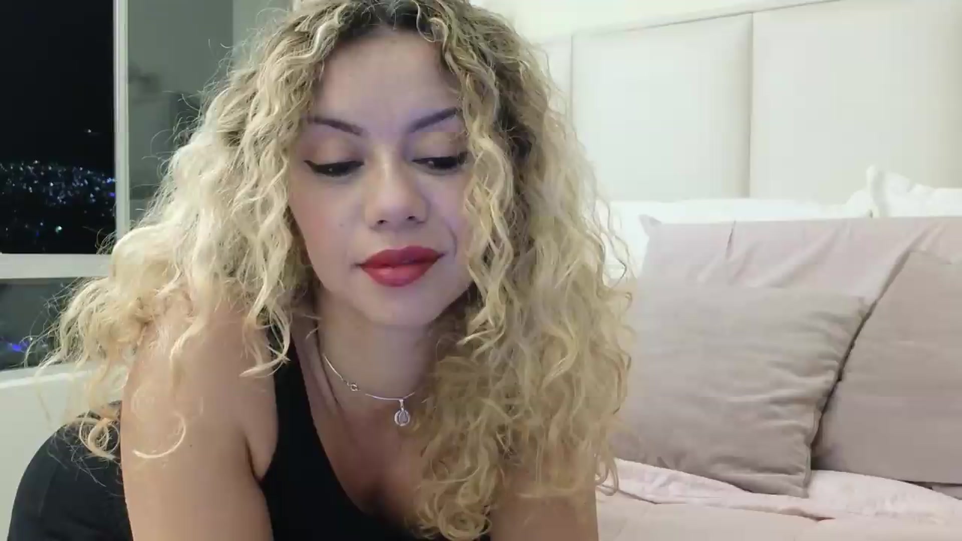 Gallery image thumbnail from Beauty_online's myfreecams stream on, 09/21/2026, 24:55 image 10 of 20