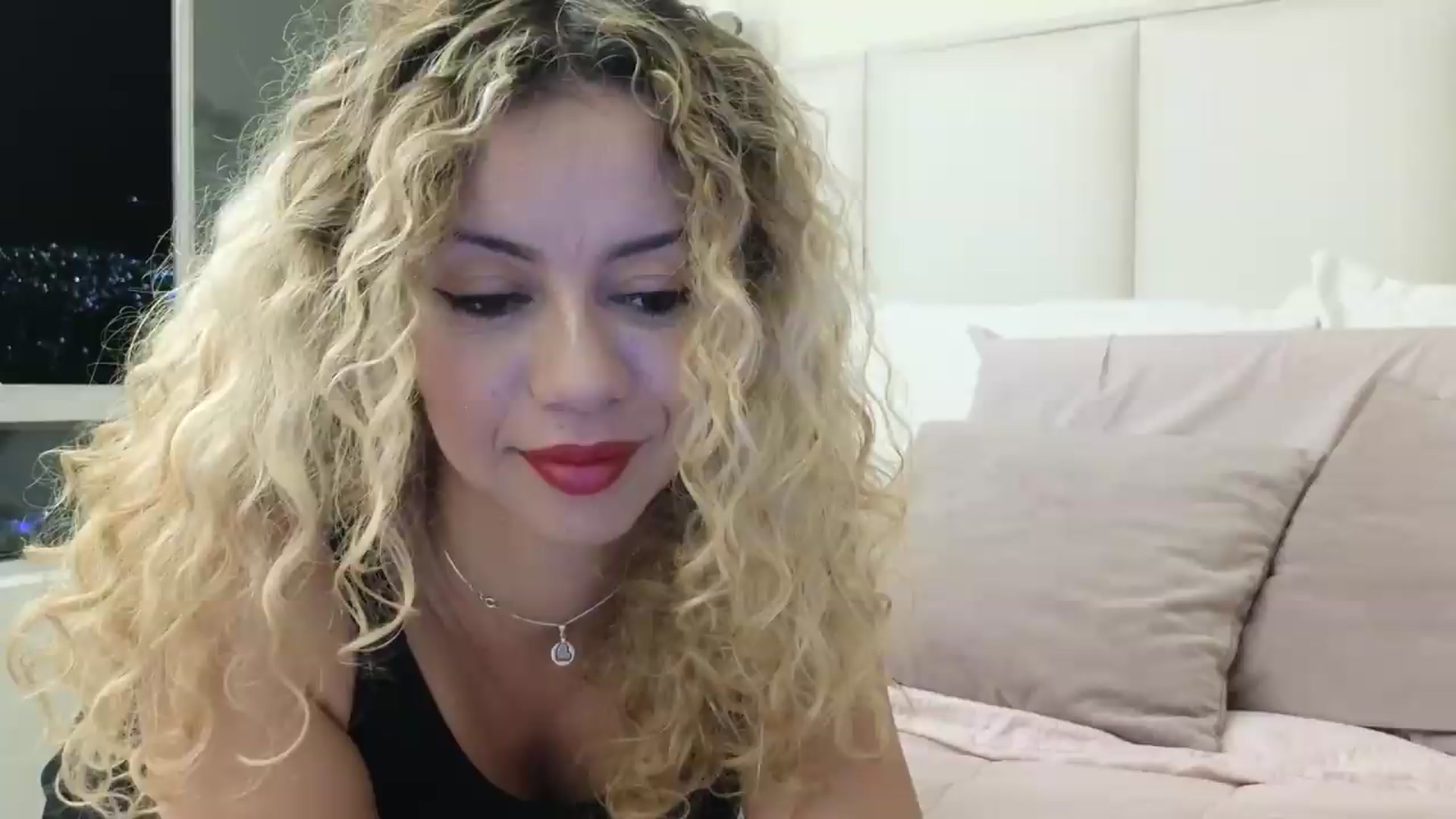 Gallery image thumbnail from Beauty_online's myfreecams stream on, 09/21/2026, 24:55 image 6 of 20