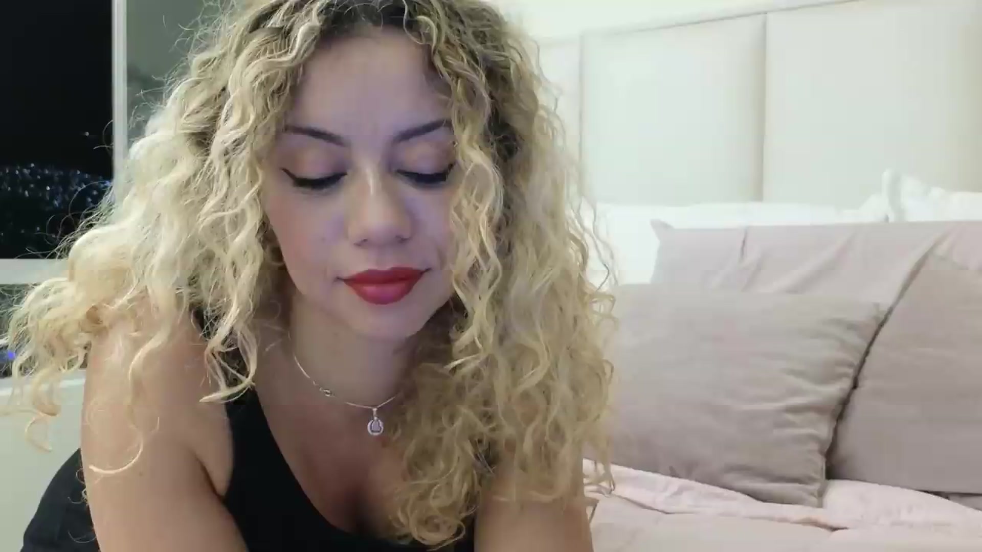 Gallery image thumbnail from Beauty_online's myfreecams stream on, 09/21/2026, 24:55 image 9 of 20