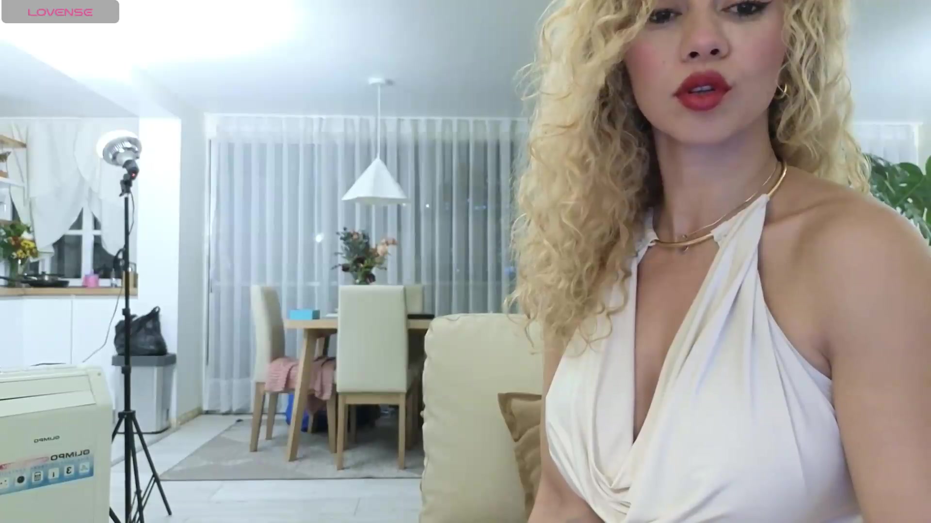 Gallery image thumbnail from Beauty_online's myfreecams stream on, 09/23/2026, 01:40 image 4 of 20