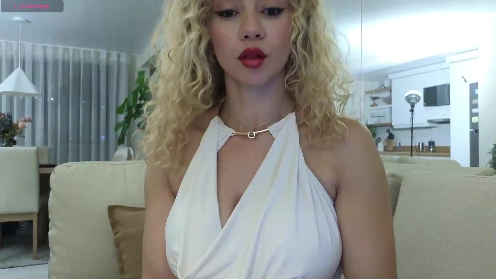 Gallery image thumbnail from Beauty_online's myfreecams stream on, 09/23/2026, 01:40 image 17 of 20
