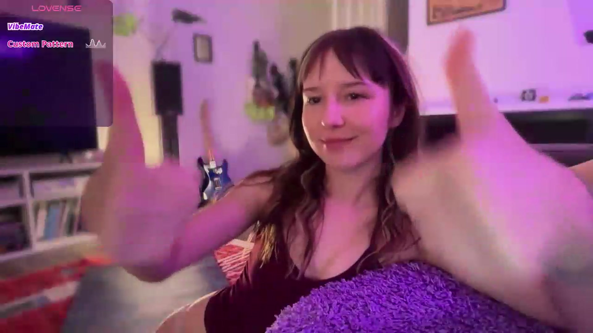Gallery image thumbnail from Bebeface's myfreecams stream on, 08/04/2026, 03:01 image 6 of 20