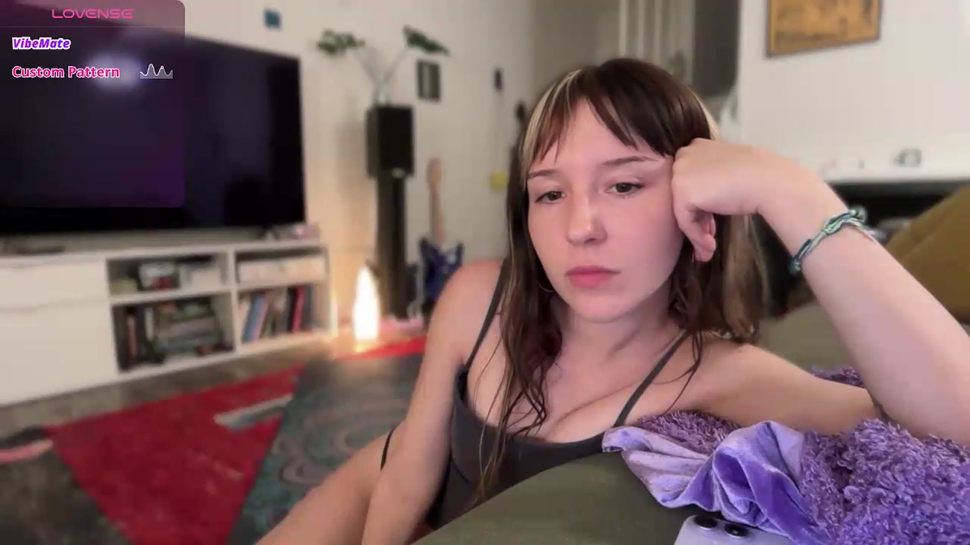 Gallery image thumbnail from Bebeface's myfreecams stream on, 08/13/2026, 03:18 image 9 of 20