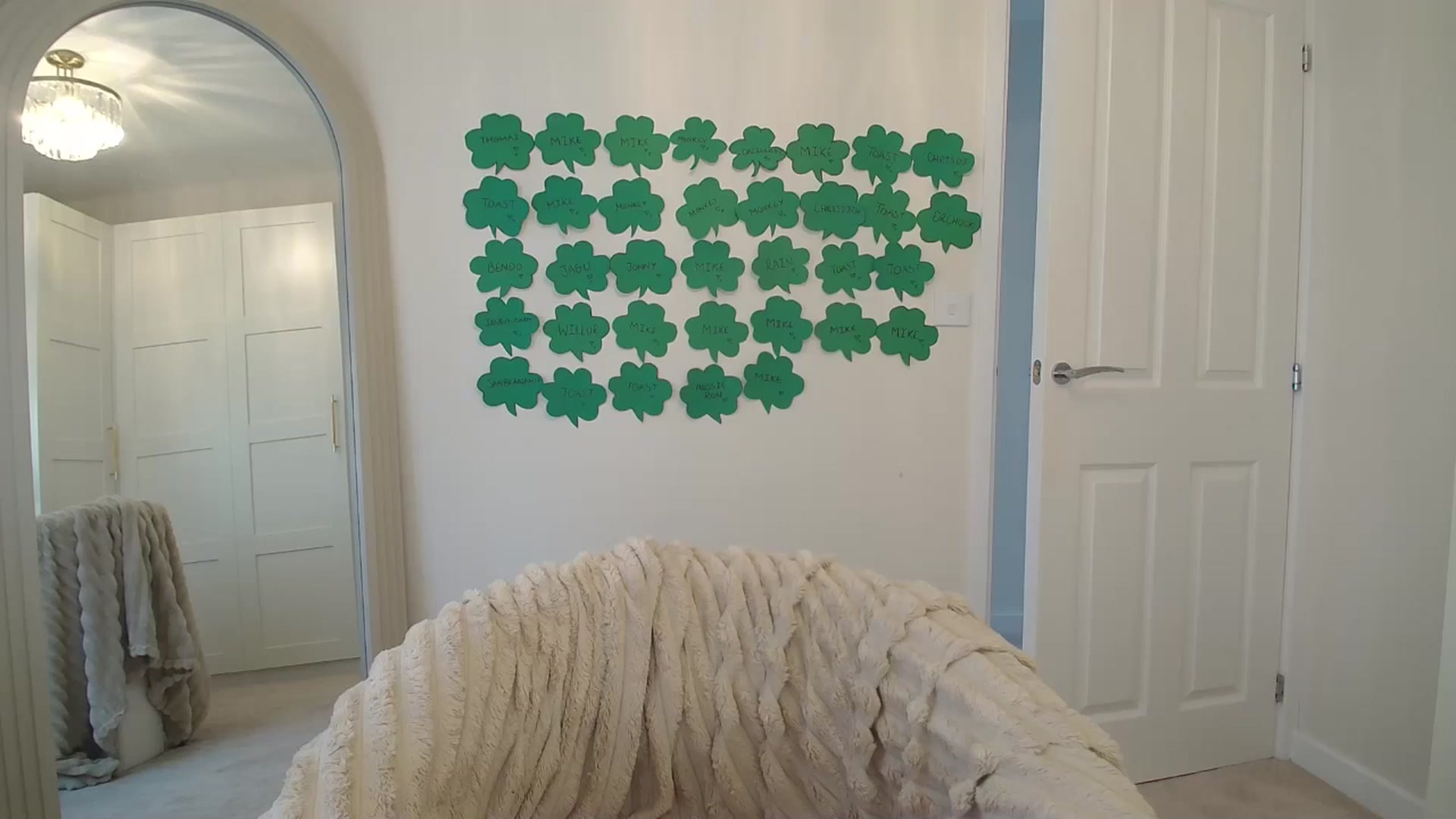 Gallery image thumbnail from BeccaBelle's myfreecams stream on, 03/18/2026, 13:31 image 17 of 20