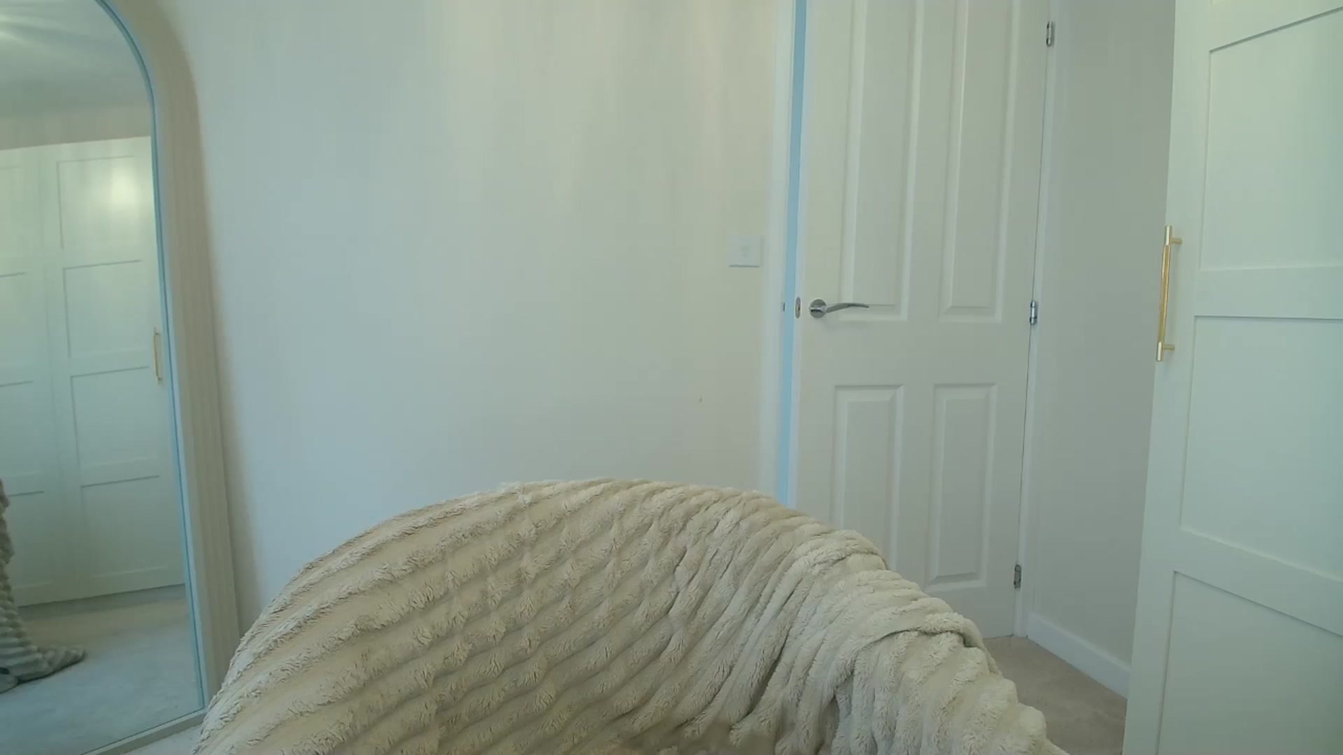 Gallery image thumbnail from BeccaBelle's myfreecams stream on, 04/12/2026, 12:20 image 18 of 20