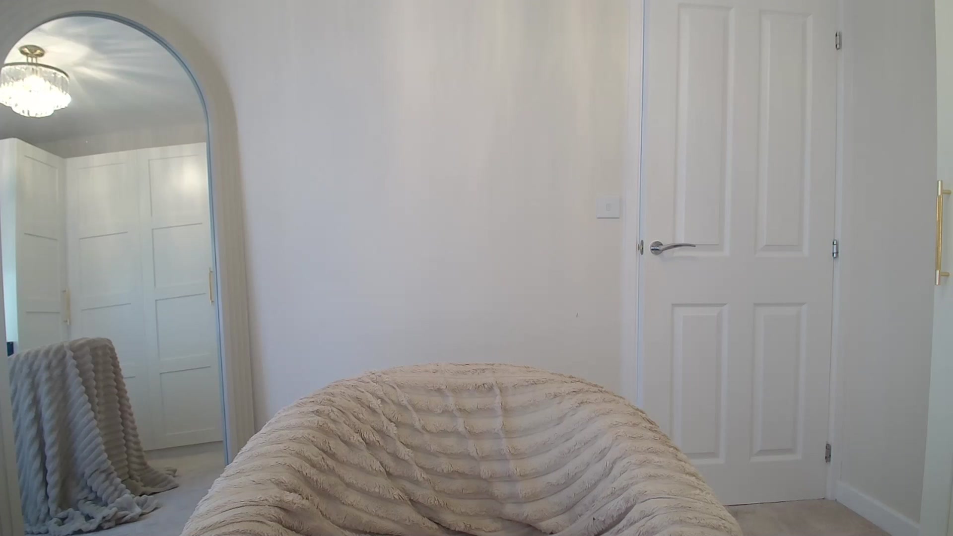 Gallery image thumbnail from BeccaBelle's myfreecams stream on, 04/19/2026, 13:20 image 19 of 20