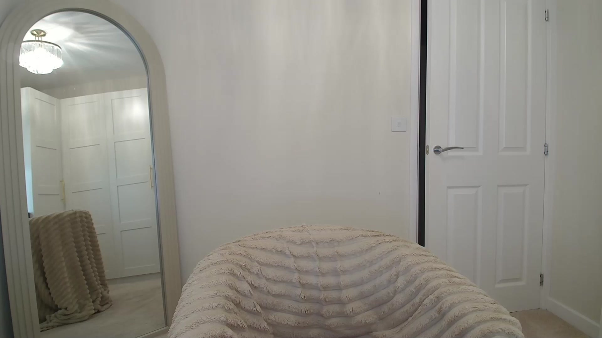 Gallery image thumbnail from BeccaBelle's myfreecams stream on, 04/19/2026, 20:12 image 20 of 20