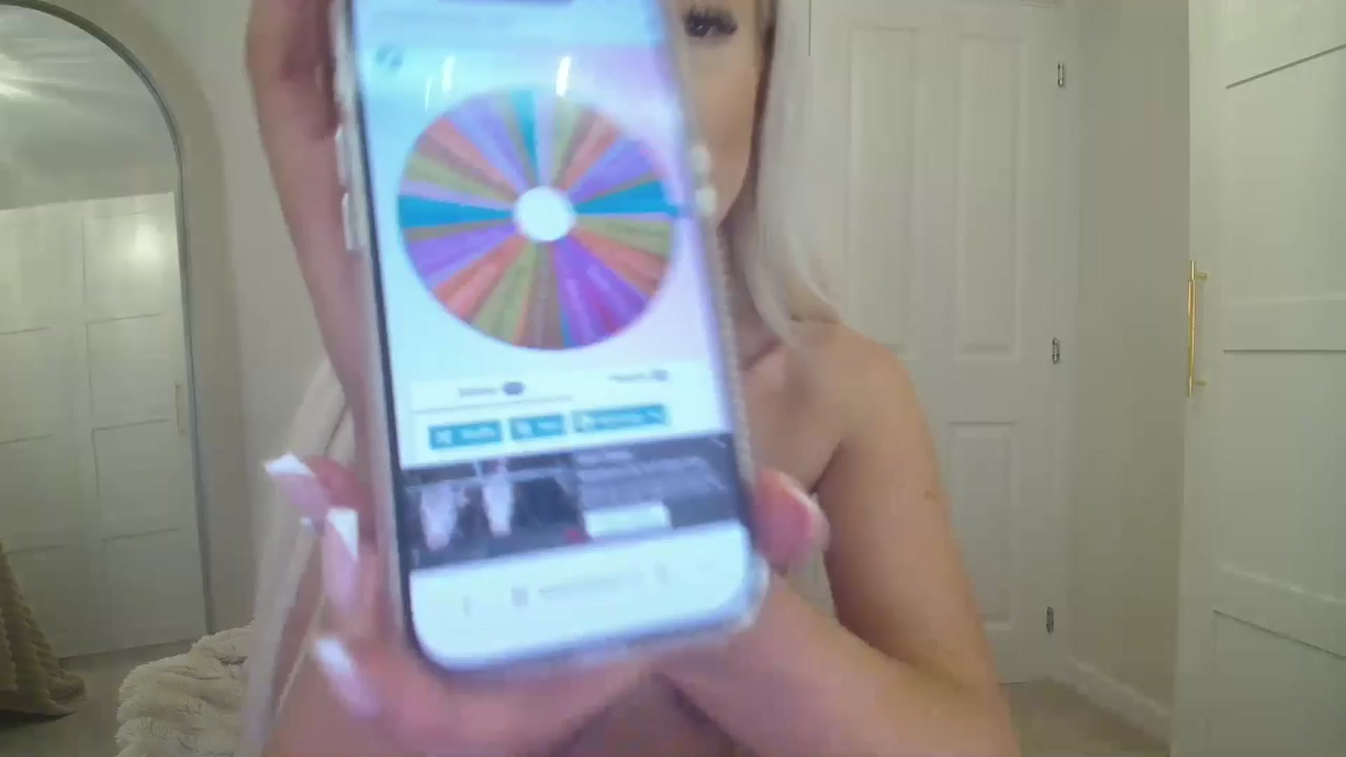 Gallery image thumbnail from BeccaBelle's myfreecams stream on, 05/01/2026, 22:05 image 1 of 20