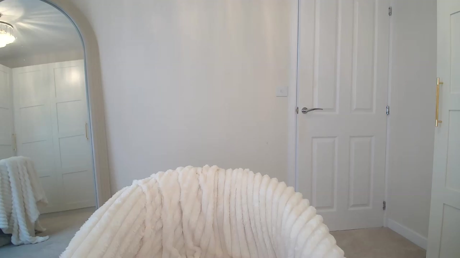 Gallery image thumbnail from BeccaBelle's myfreecams stream on, 08/16/2026, 13:52 image 16 of 20