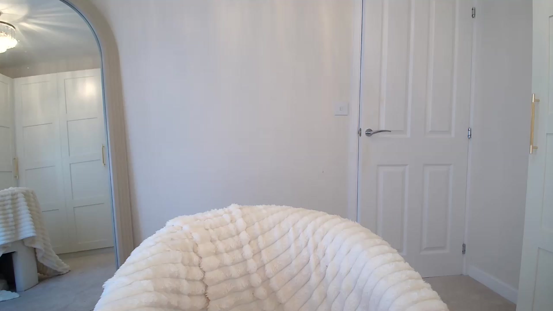 Gallery image thumbnail from BeccaBelle's myfreecams stream on, 08/19/2026, 14:51 image 18 of 20