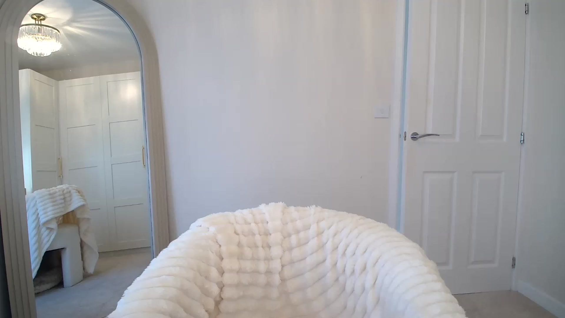 Gallery image thumbnail from BeccaBelle's myfreecams stream on, 08/19/2026, 15:58 image 5 of 20