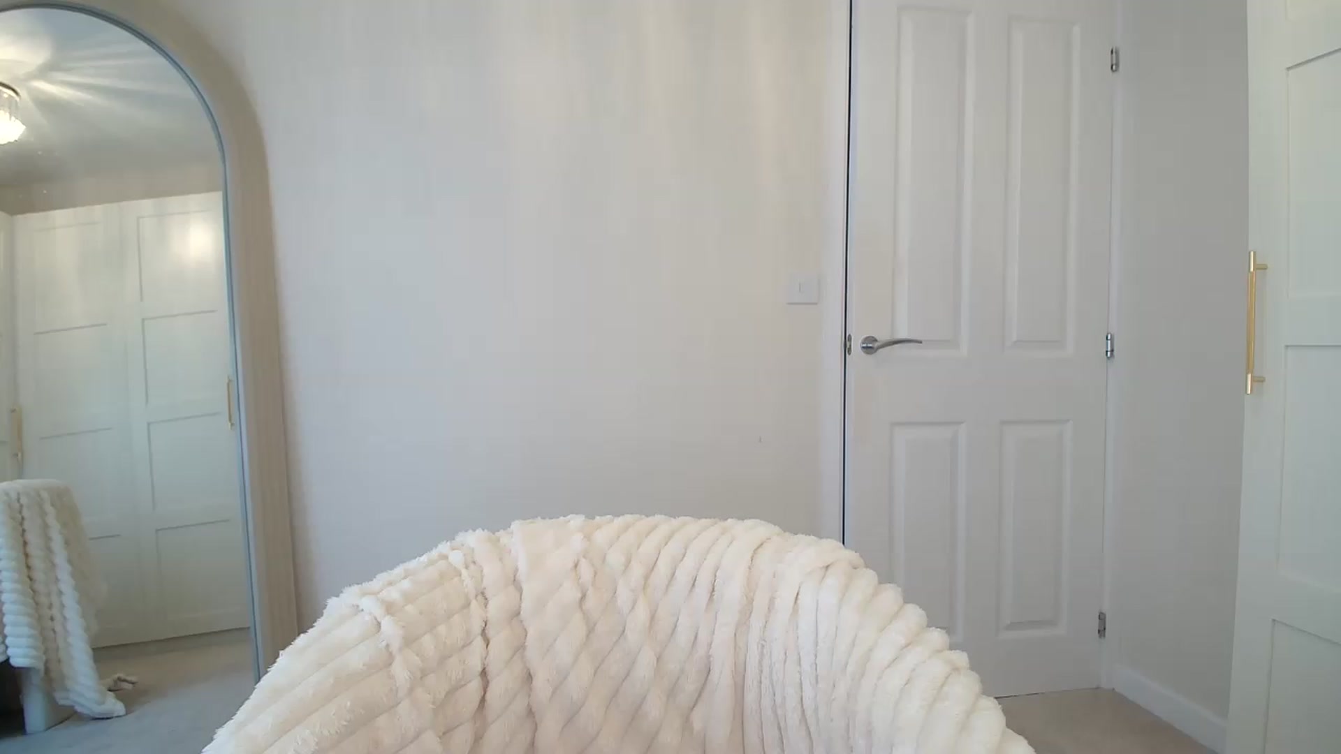 Gallery image thumbnail from BeccaBelle's myfreecams stream on, 08/27/2026, 14:44 image 10 of 20