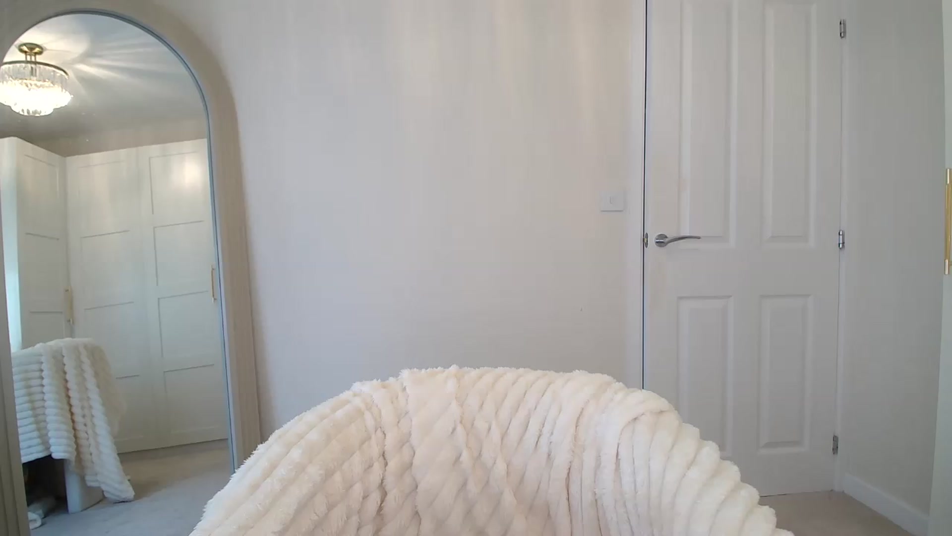Gallery image thumbnail from BeccaBelle's myfreecams stream on, 08/27/2026, 14:44 image 12 of 20