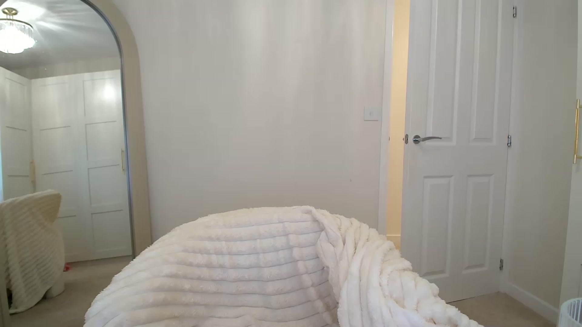 Gallery image thumbnail from BeccaBelle's myfreecams stream on, 09/08/2026, 24:00 image 16 of 20