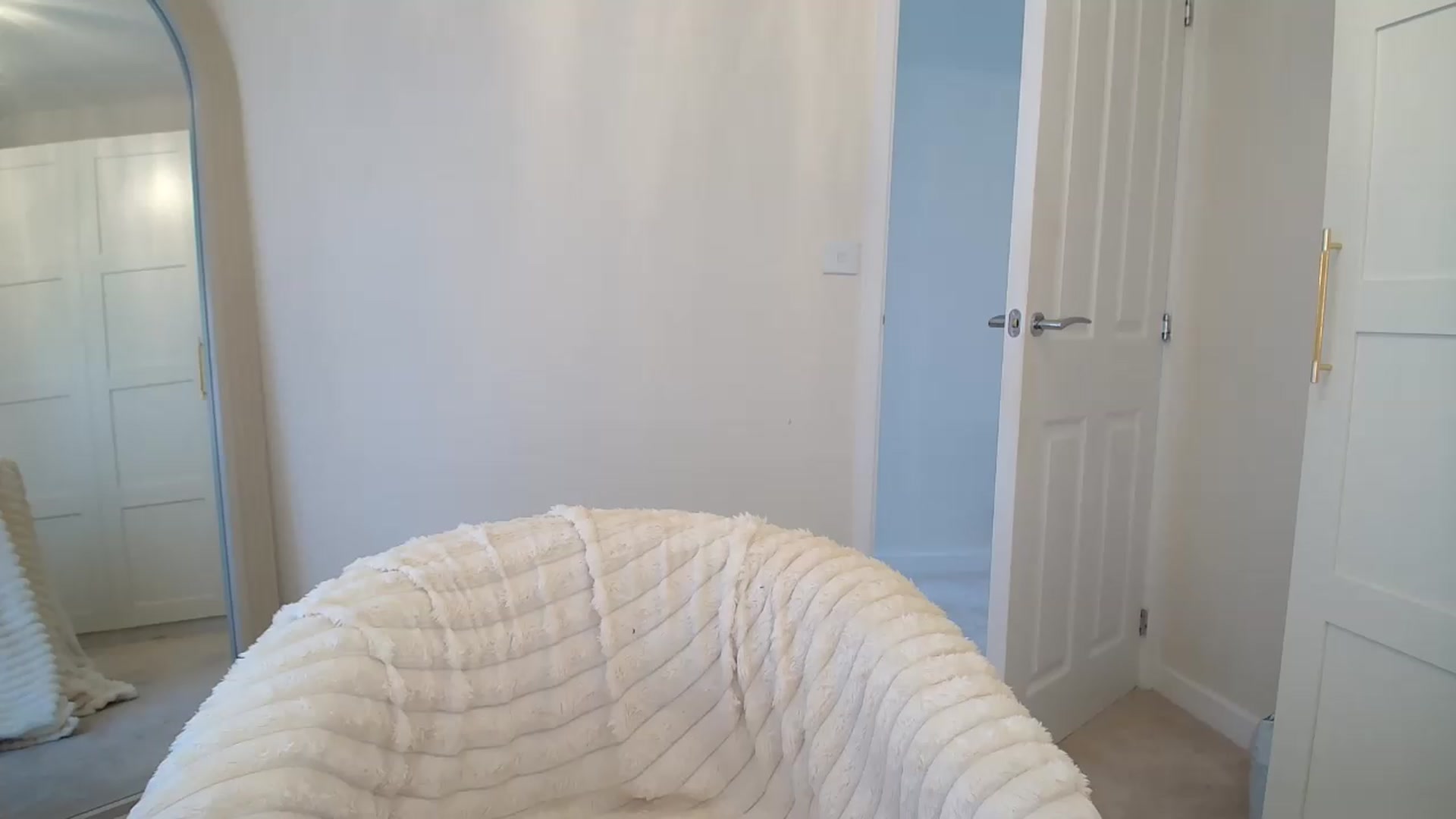 Gallery image thumbnail from BeccaBelle's myfreecams stream on, 09/13/2026, 13:53 image 16 of 20