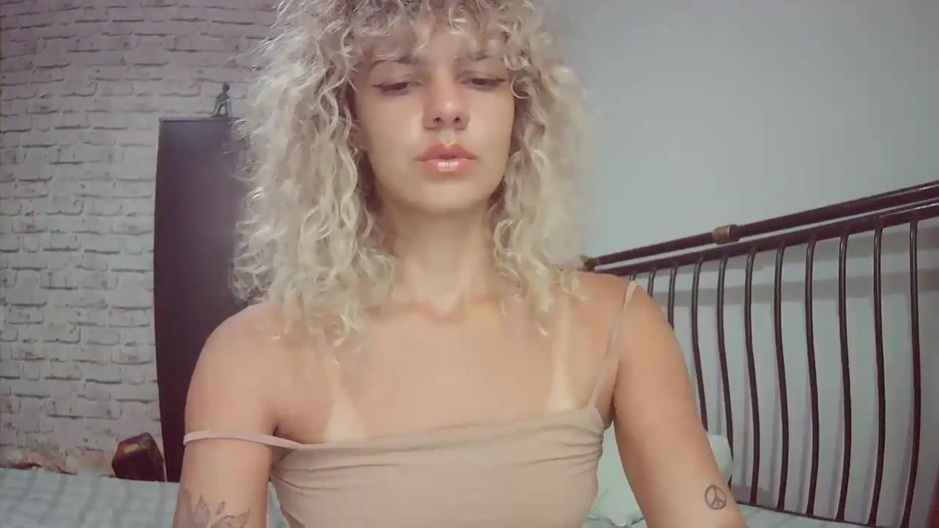 Gallery image thumbnail from BeckJones's myfreecams stream on, 05/25/2024, 15:55 image 12 of 20