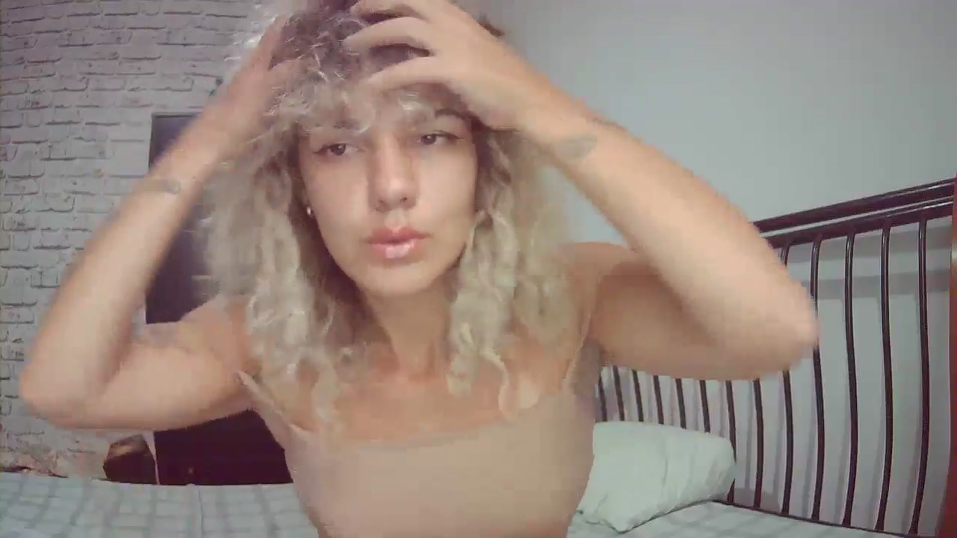 Gallery image thumbnail from BeckJones's myfreecams stream on, 05/25/2024, 15:55 image 11 of 20