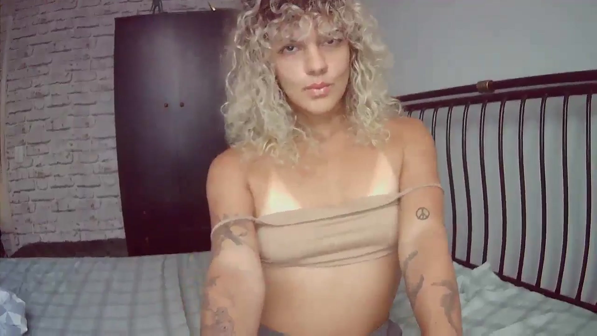 Gallery image thumbnail from BeckJones's myfreecams stream on, 06/02/2024, 13:00 image 9 of 20