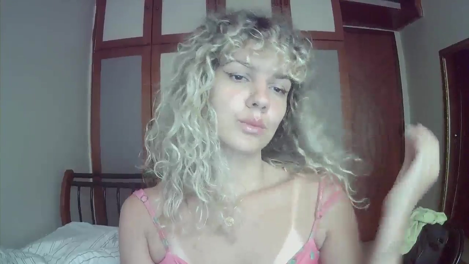 Gallery image thumbnail from BeckJones's myfreecams stream on, 10/18/2024, 10:43 image 10 of 20