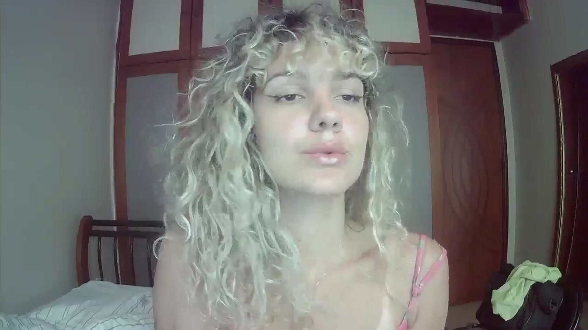 Gallery image thumbnail from BeckJones's myfreecams stream on, 10/18/2024, 10:43 image 12 of 20