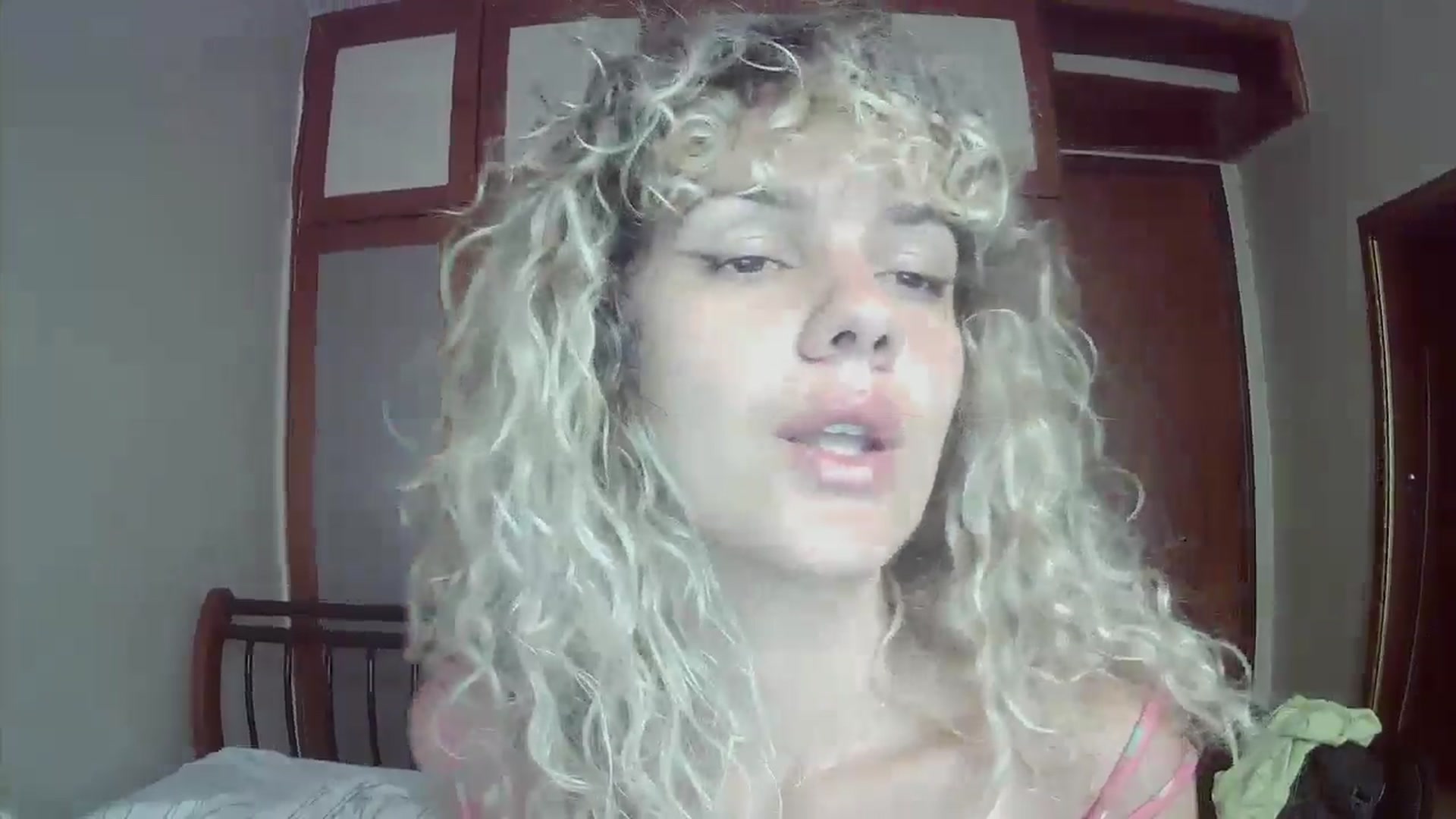 Gallery image thumbnail from BeckJones's myfreecams stream on, 10/18/2024, 10:43 image 3 of 20
