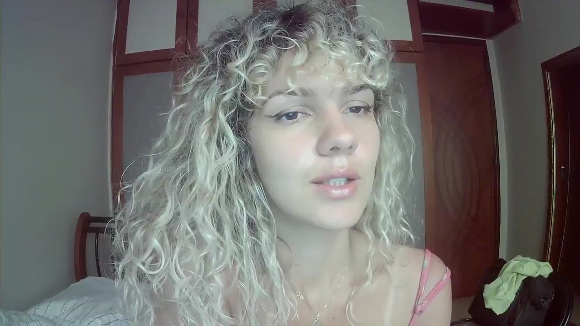Gallery image thumbnail from BeckJones's myfreecams stream on, 10/18/2024, 10:43 image 9 of 20