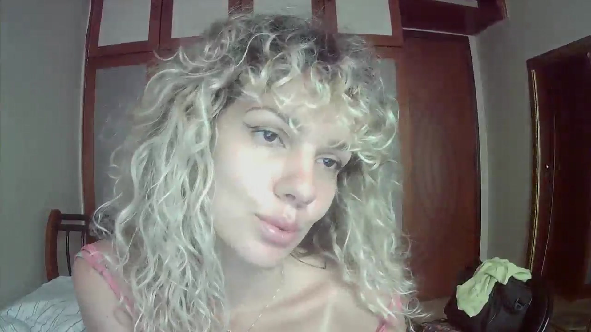 Gallery image thumbnail from BeckJones's myfreecams stream on, 10/18/2024, 11:12 image 3 of 20