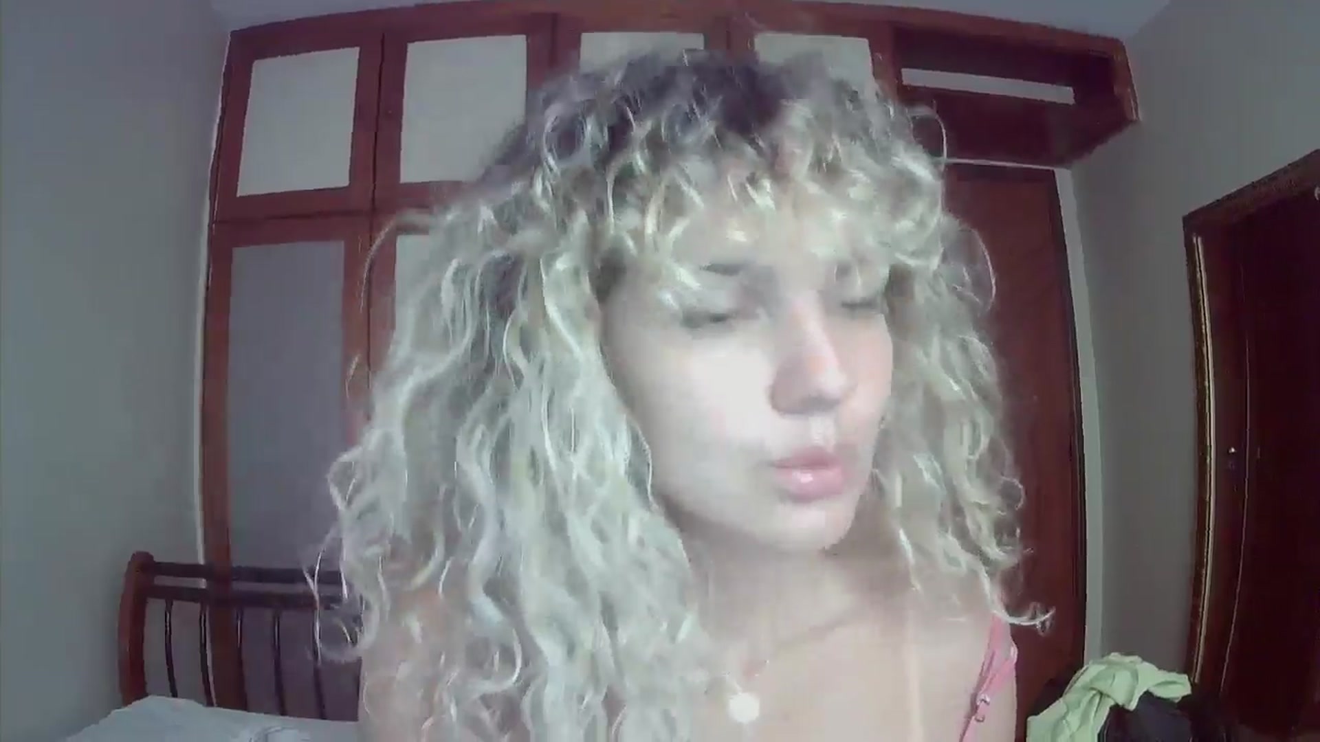 Gallery image thumbnail from BeckJones's myfreecams stream on, 10/18/2024, 11:12 image 12 of 20
