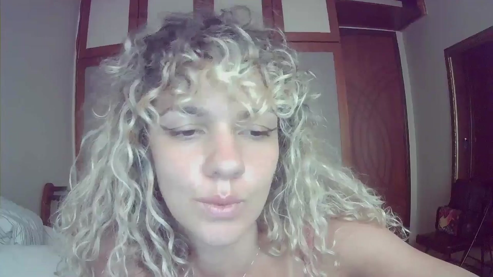 Gallery image thumbnail from BeckJones's myfreecams stream on, 10/20/2024, 15:02 image 17 of 20