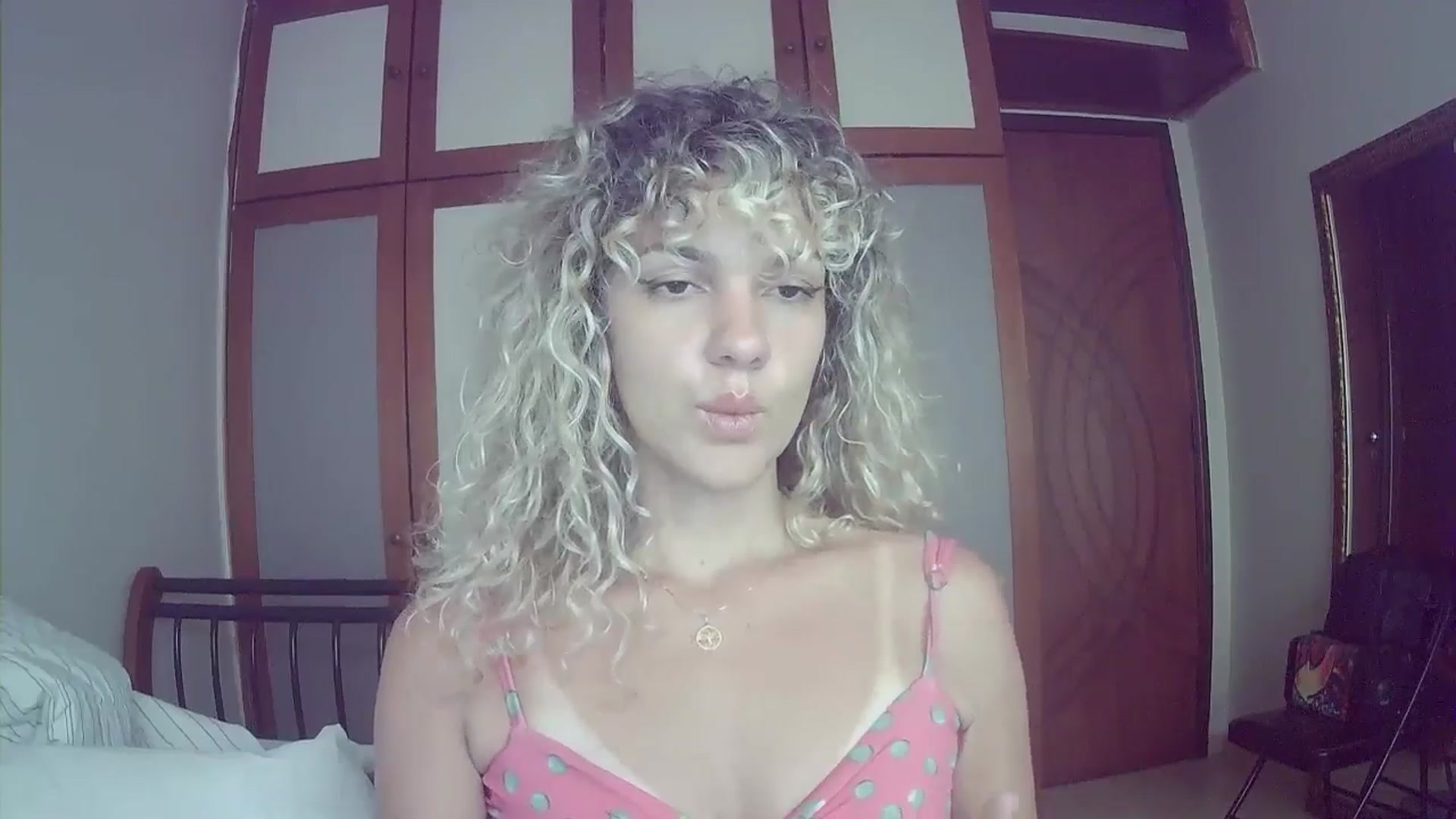 Gallery image thumbnail from BeckJones's myfreecams stream on, 10/20/2024, 15:02 image 18 of 20