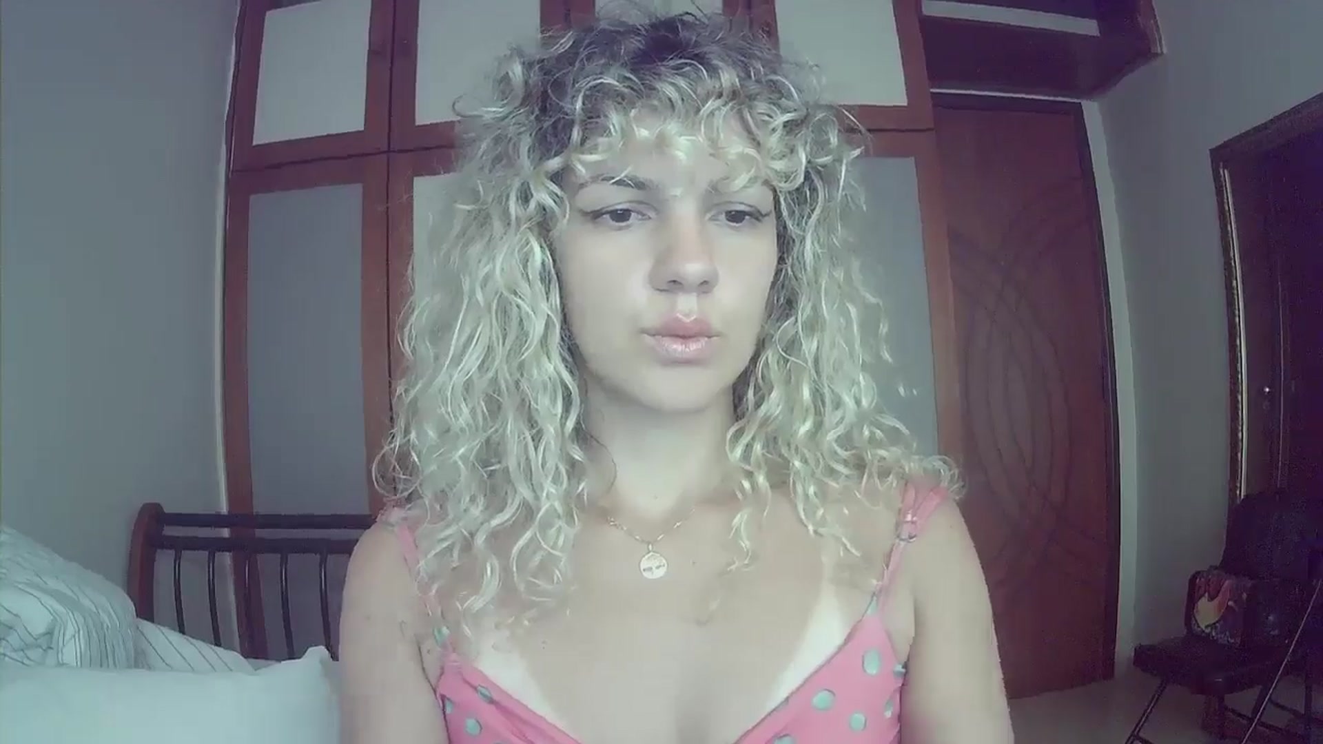 Gallery image thumbnail from BeckJones's myfreecams stream on, 10/20/2024, 15:02 image 4 of 20