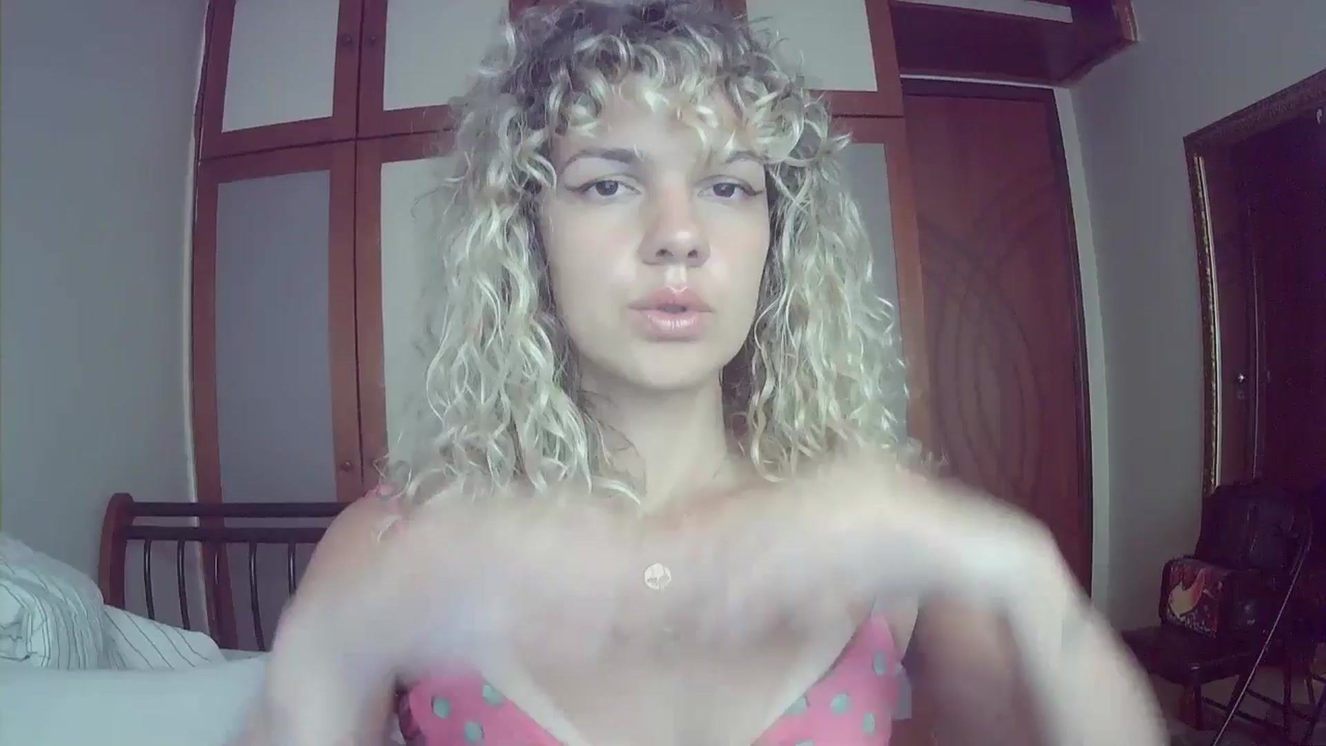 Gallery image thumbnail from BeckJones's myfreecams stream on, 10/20/2024, 15:21 image 1 of 20