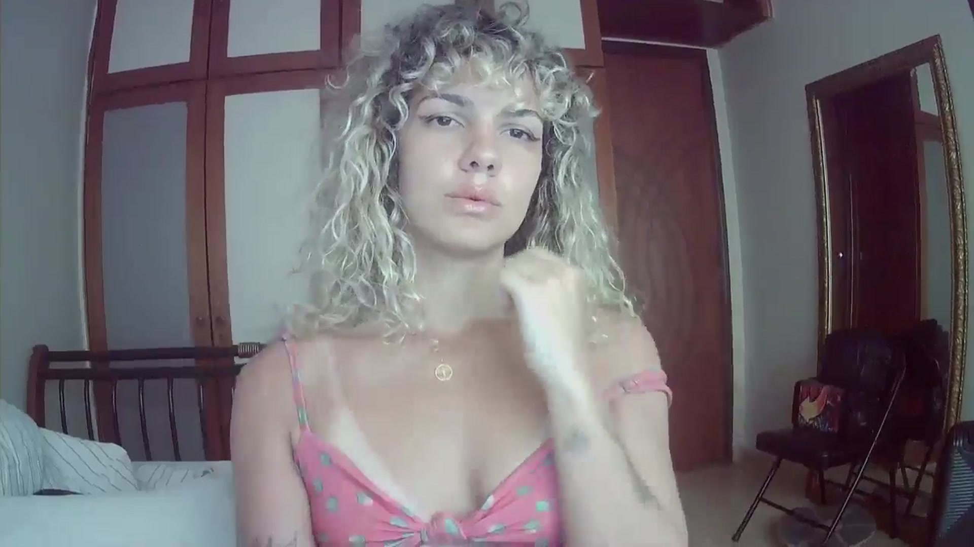 Gallery image thumbnail from BeckJones's myfreecams stream on, 10/20/2024, 15:40 image 9 of 20