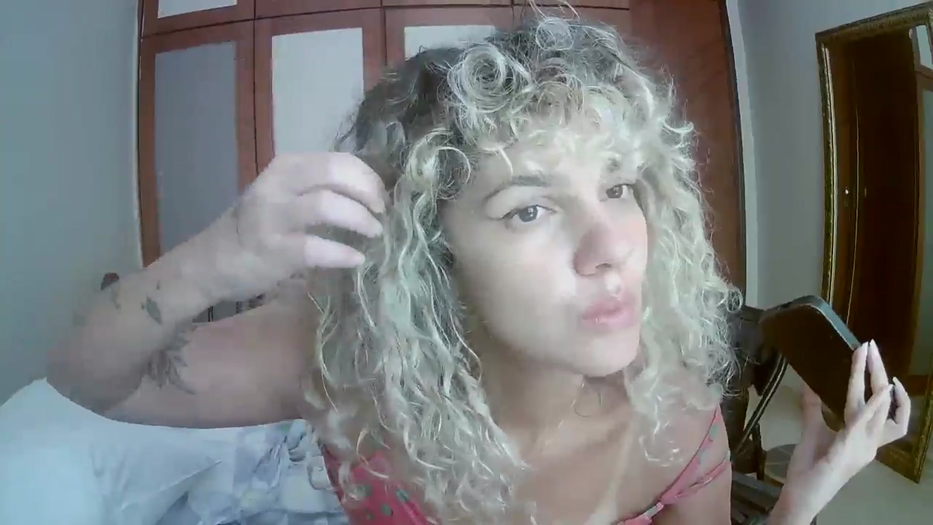 Gallery image thumbnail from BeckJones's myfreecams stream on, 10/23/2024, 15:39 image 8 of 20