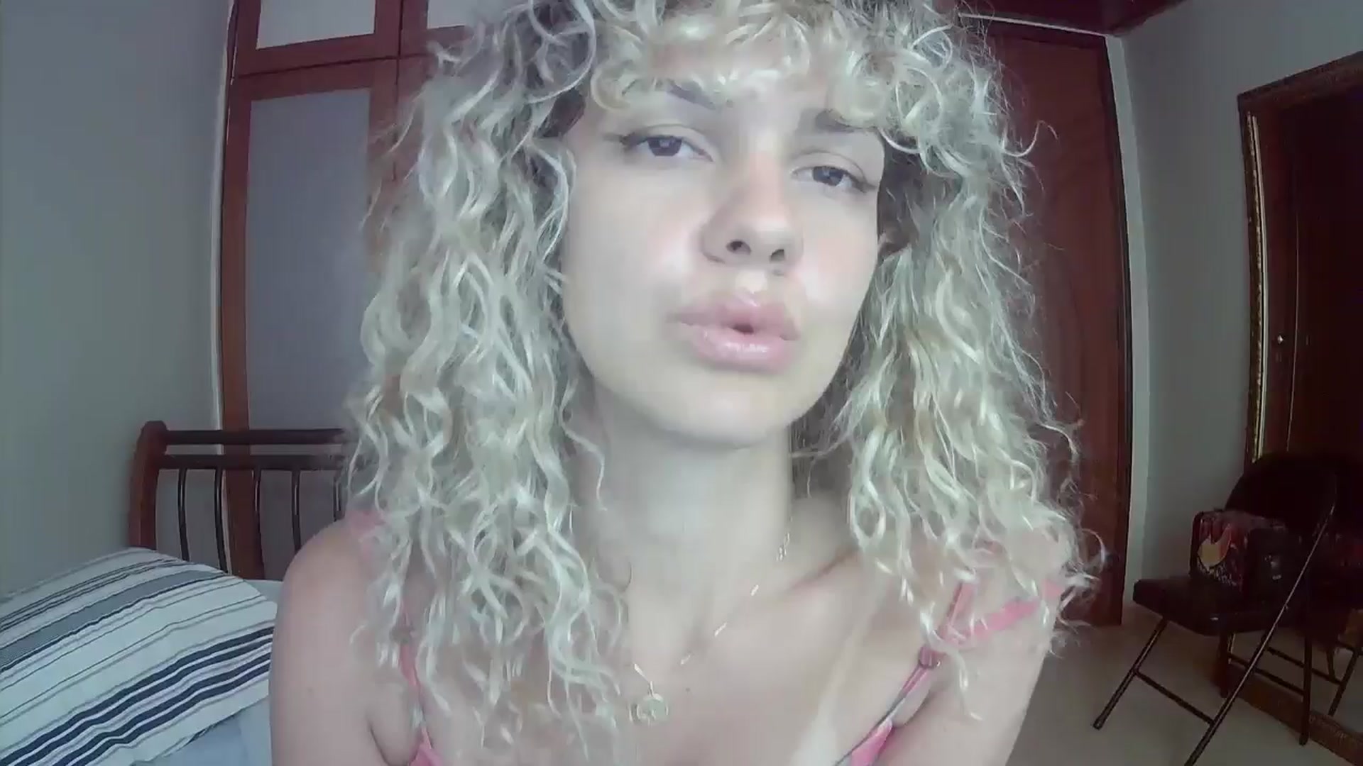 Gallery image thumbnail from BeckJones's myfreecams stream on, 10/30/2024, 15:29 image 9 of 20