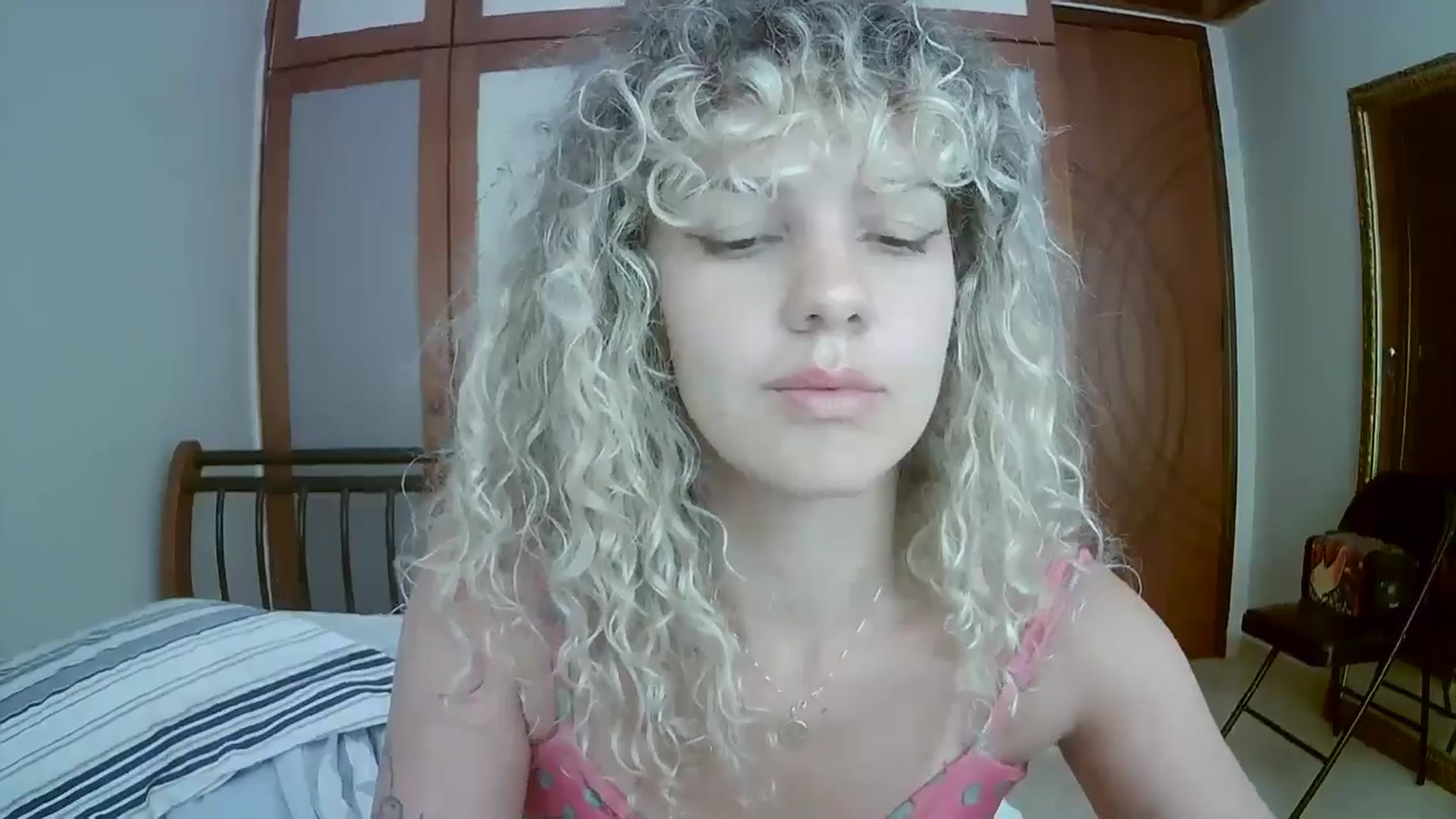 Gallery image thumbnail from BeckJones's myfreecams stream on, 10/30/2024, 16:02 image 16 of 20
