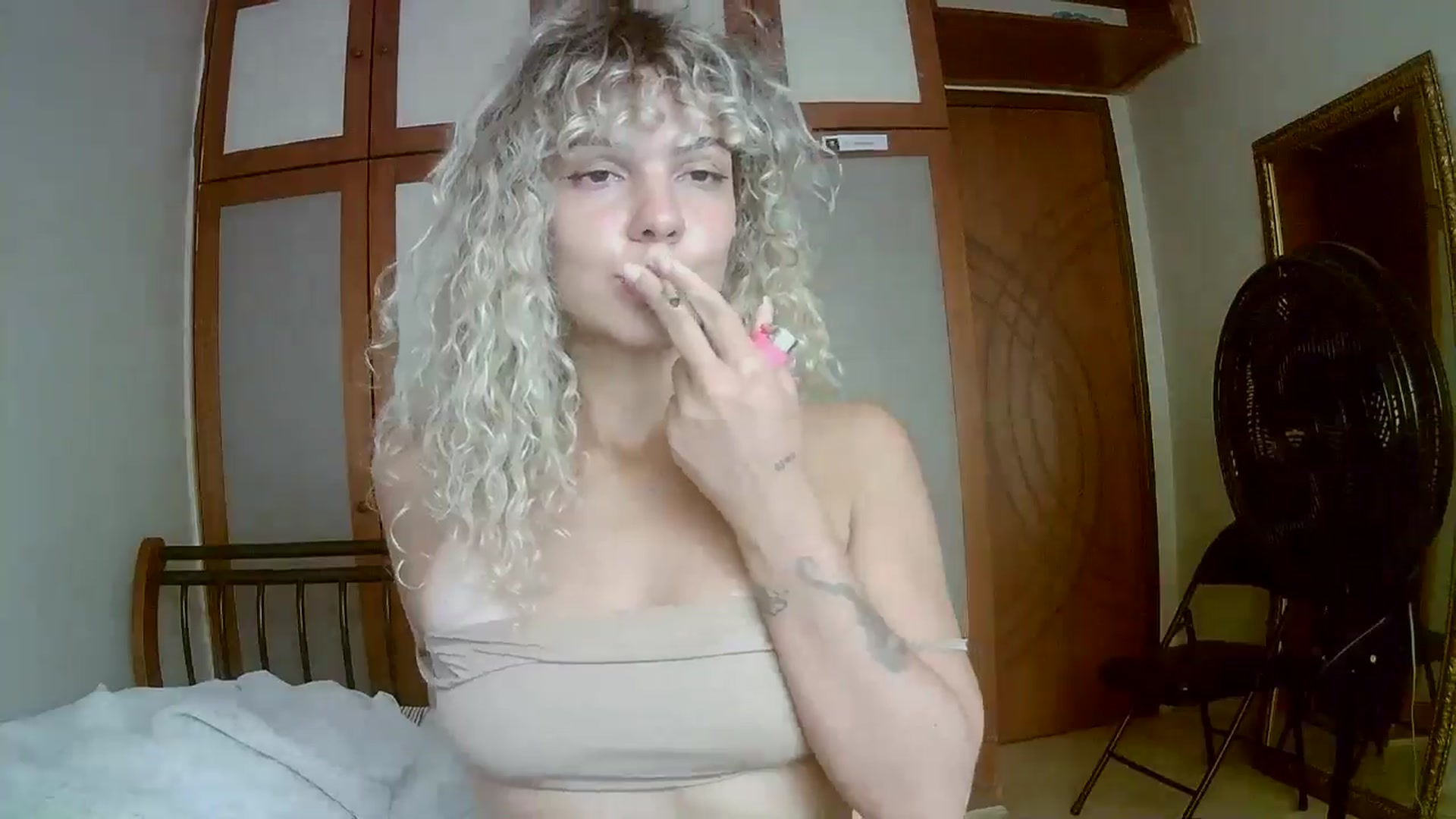 Gallery image thumbnail from BeckJones's myfreecams stream on, 04/04/2025, 14:29 image 16 of 20