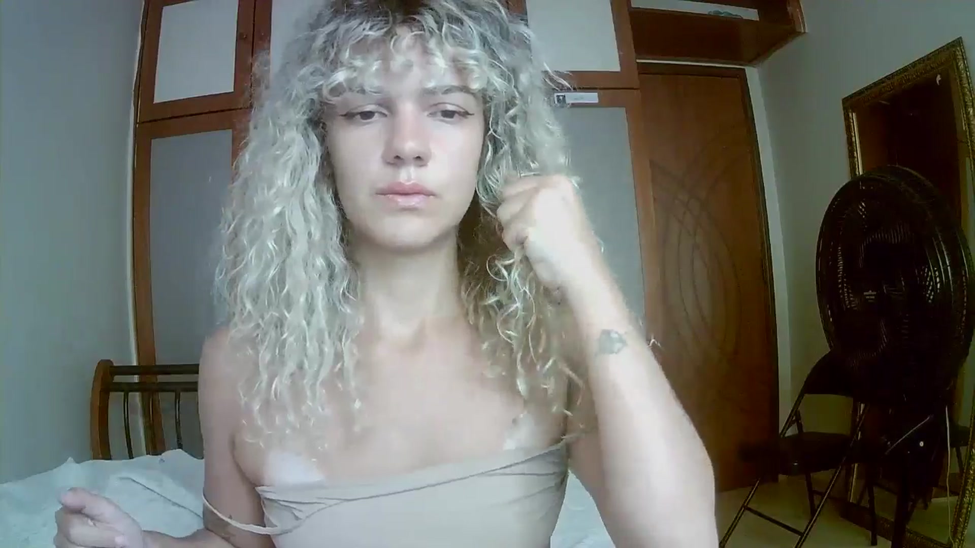 Gallery image thumbnail from BeckJones's myfreecams stream on, 04/04/2025, 14:29 image 12 of 20