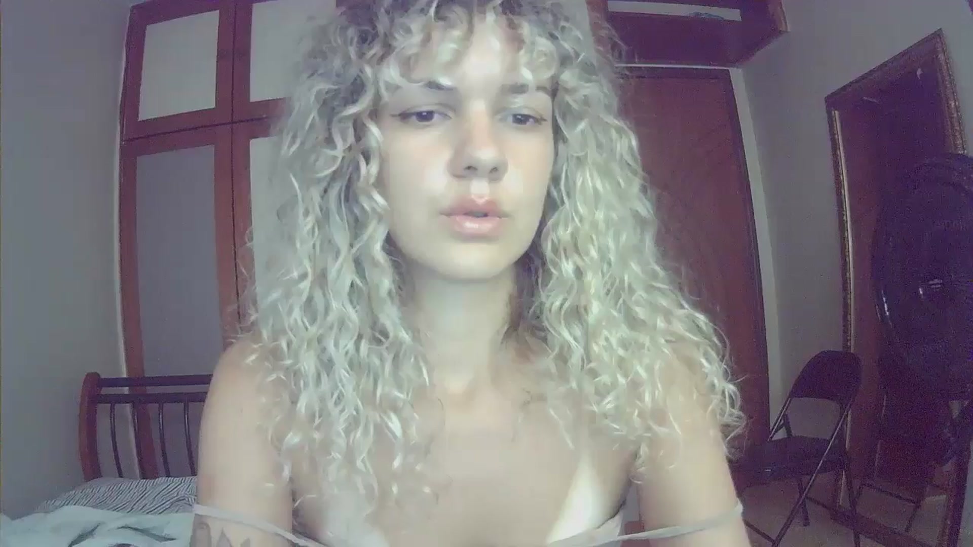 Gallery image thumbnail from BeckJones's myfreecams stream on, 04/05/2025, 17:50 image 7 of 20
